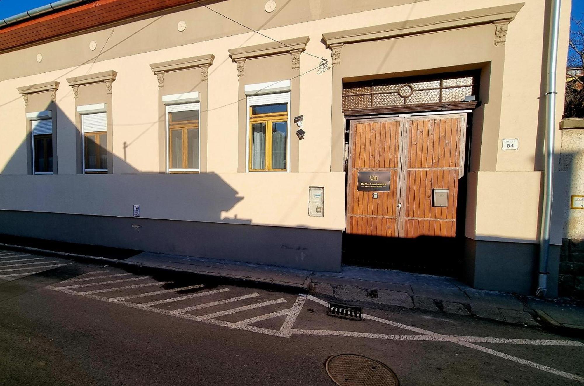 Dama Apartments Eger Exterior photo